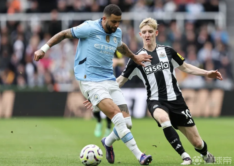 “NBA全明星赛投票进入第三阶段：“字母哥”与约基奇东西部领先”